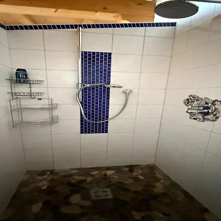 In Stubai Valley Near Slopes, Cleaning Included Apartment