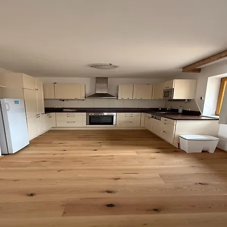 In Stubai Valley Near Slopes, Cleaning Included Apartment *