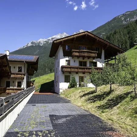 Apartment In Stubai Valley Near Slopes, Cleaning Included *